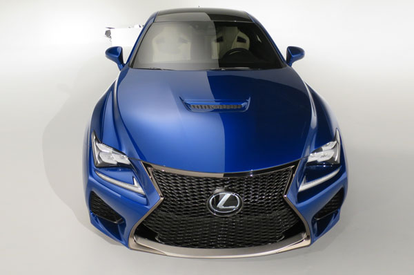 http---image.motortrend.com-f-roadtests-coupes-1401_2015_lexus_rc_f_first_look-60288293-2015-Lexus-RC-F-front-hood