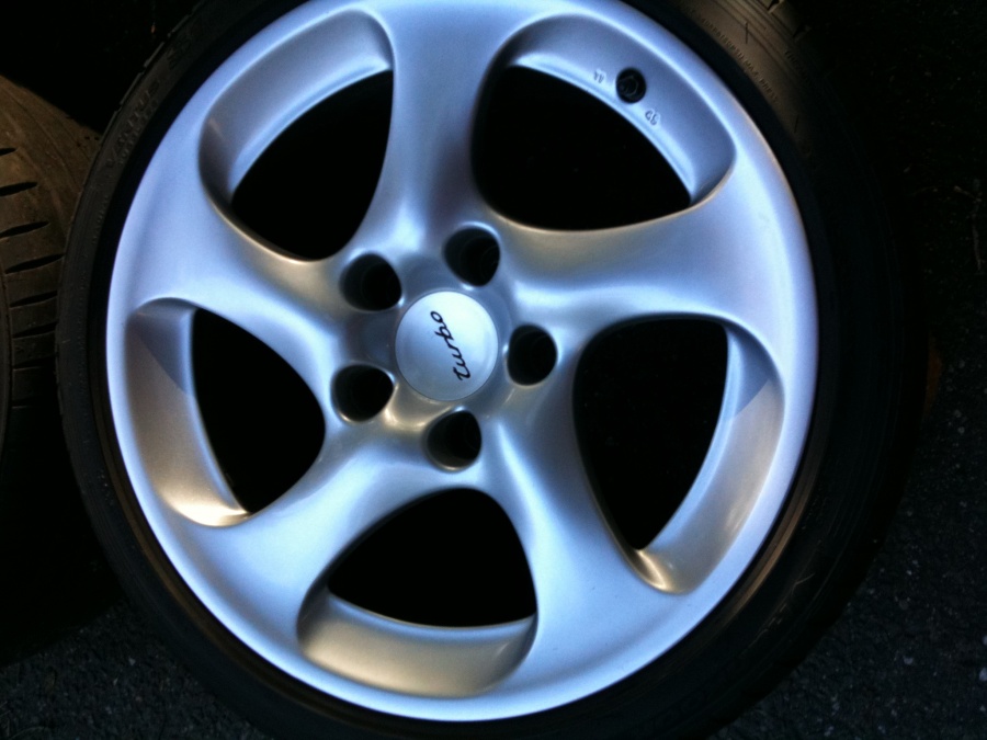 Name: 996tt hollow spokes 004.jpg
Views: 61
Size: 143.8 KB
