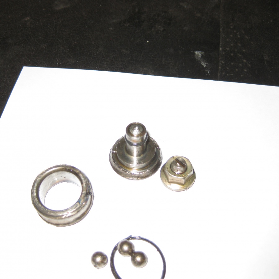 Name:  Tony manino 997 013.jpg
Views: 135
Size:  124.0 KB