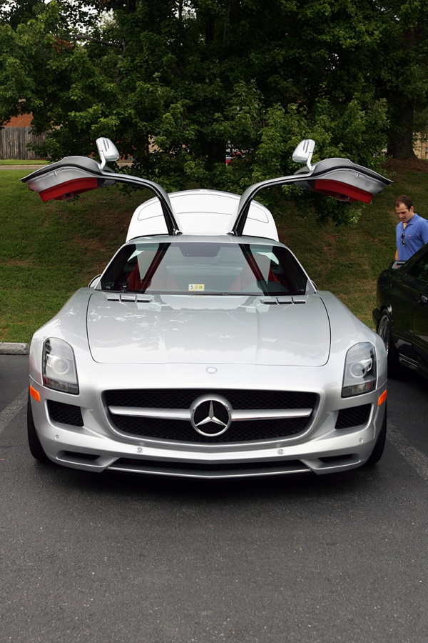 Name:  27-SLS63-Front.jpg
Views: 146
Size:  226.4 KB