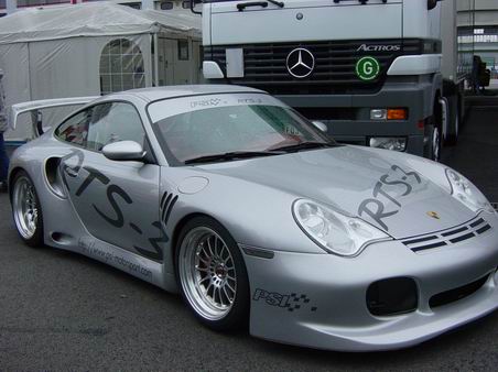 Name:  PORSCHE DAYS 2003 8 - Copie.jpg
Views: 347
Size:  37.7 KB