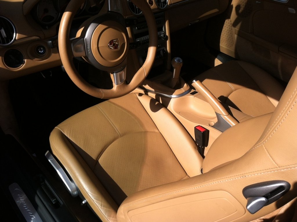 Click image for larger version

Name:	Cayman Interior 5.jpg
Views:	94
Size:	265.5 KB
ID:	223944