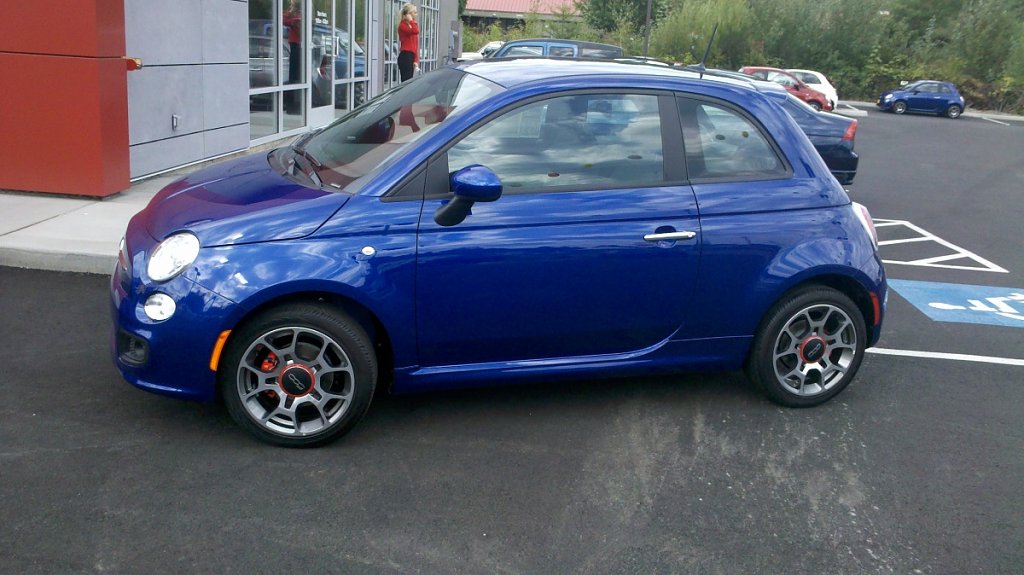 Click image for larger version

Name:	Marys New FIAT 500.jpg
Views:	109
Size:	286.3 KB
ID:	225622