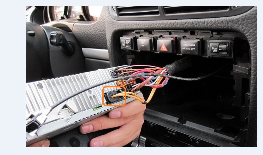 Name:  Porsche Cayenne-2006-Mexico optic fiber.jpg
Views: 985
Size:  132.0 KB