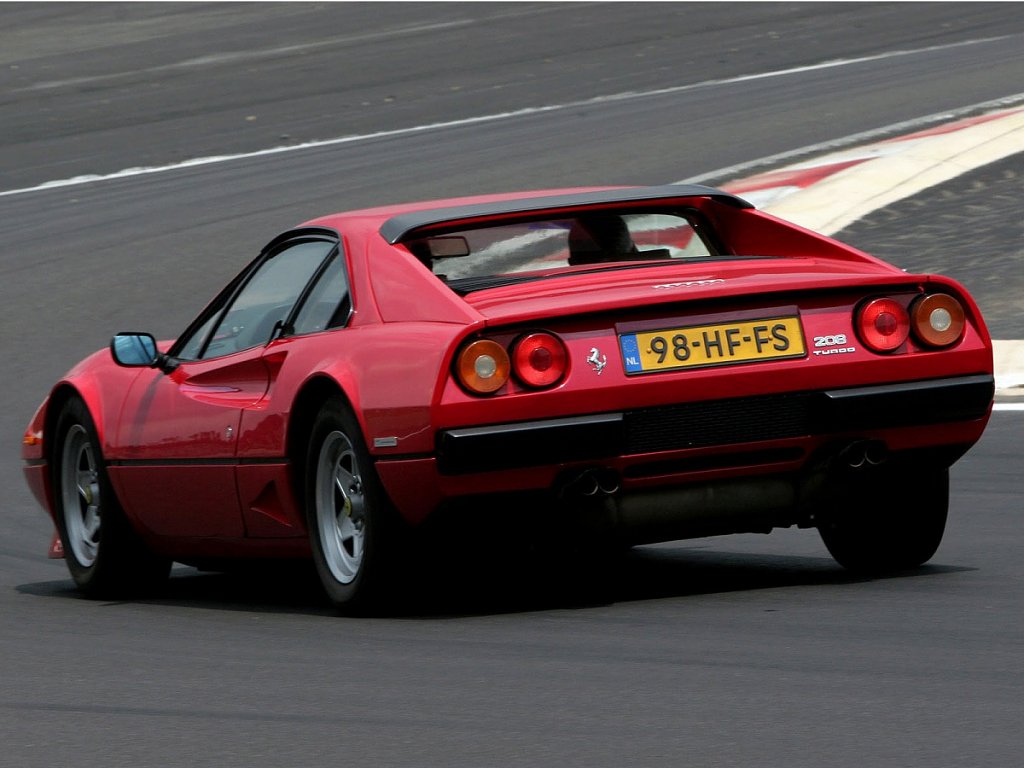 Click image for larger version

Name:	Ferrari-208-GTB-Turbo-1982-1985-Photo-01.jpg
Views:	520
Size:	258.4 KB
ID:	258619