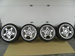 Click image for larger version

Name:	19 wheels.jpg
Views:	38
Size:	49.7 KB
ID:	329021