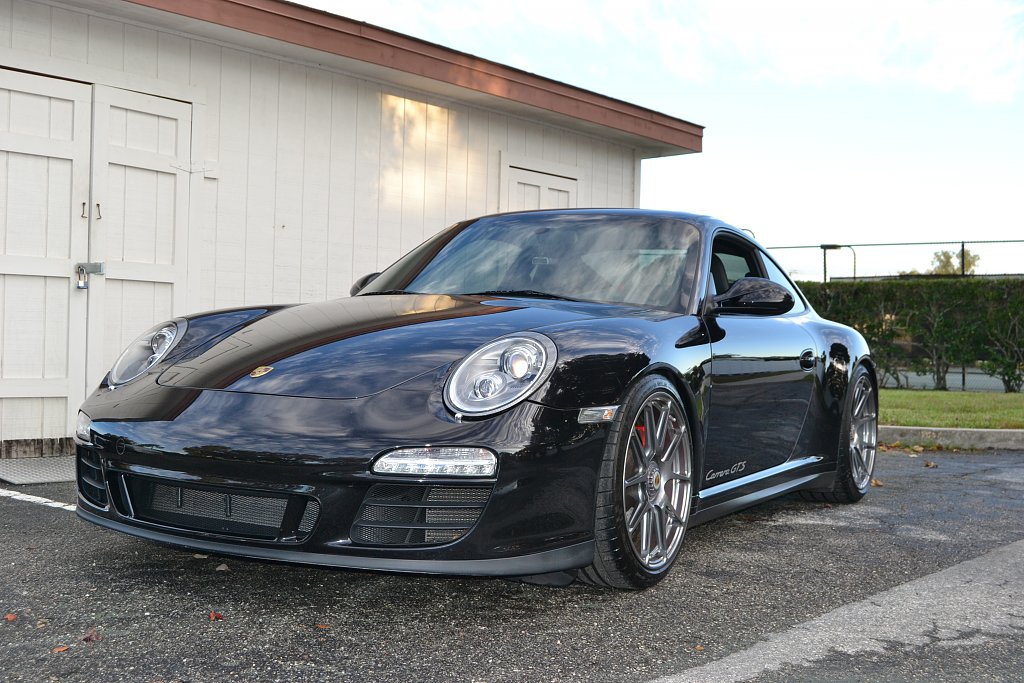 Click image for larger version

Name:	997 GTS 34 front.jpg
Views:	139
Size:	3.30 MB
ID:	418506
