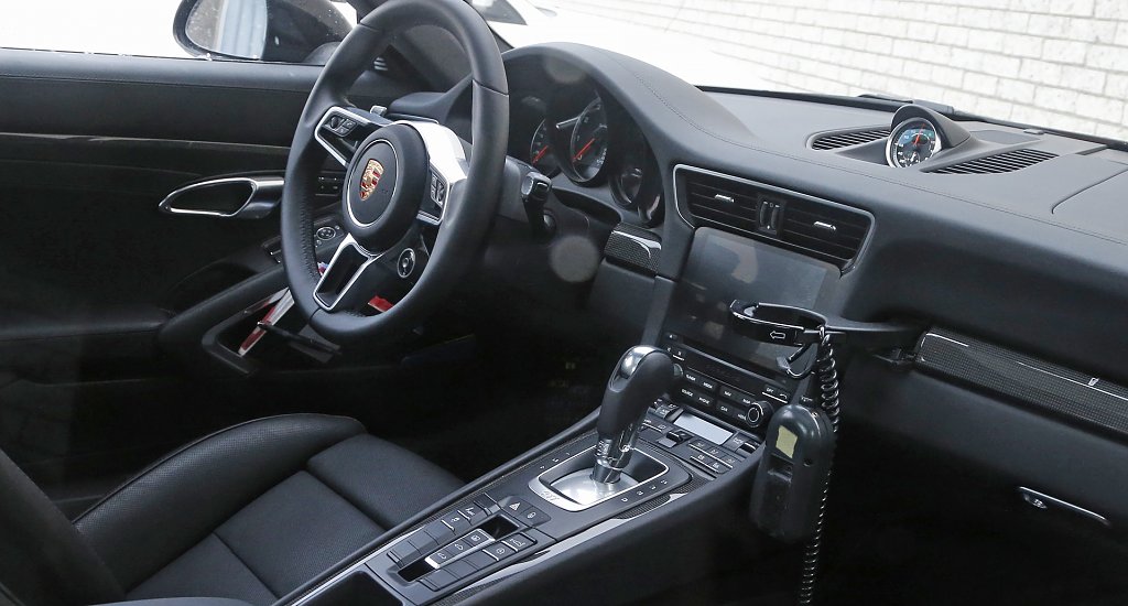 Click image for larger version

Name:	Porsche-991_2-interior-2.jpg
Views:	248
Size:	463.6 KB
ID:	420727