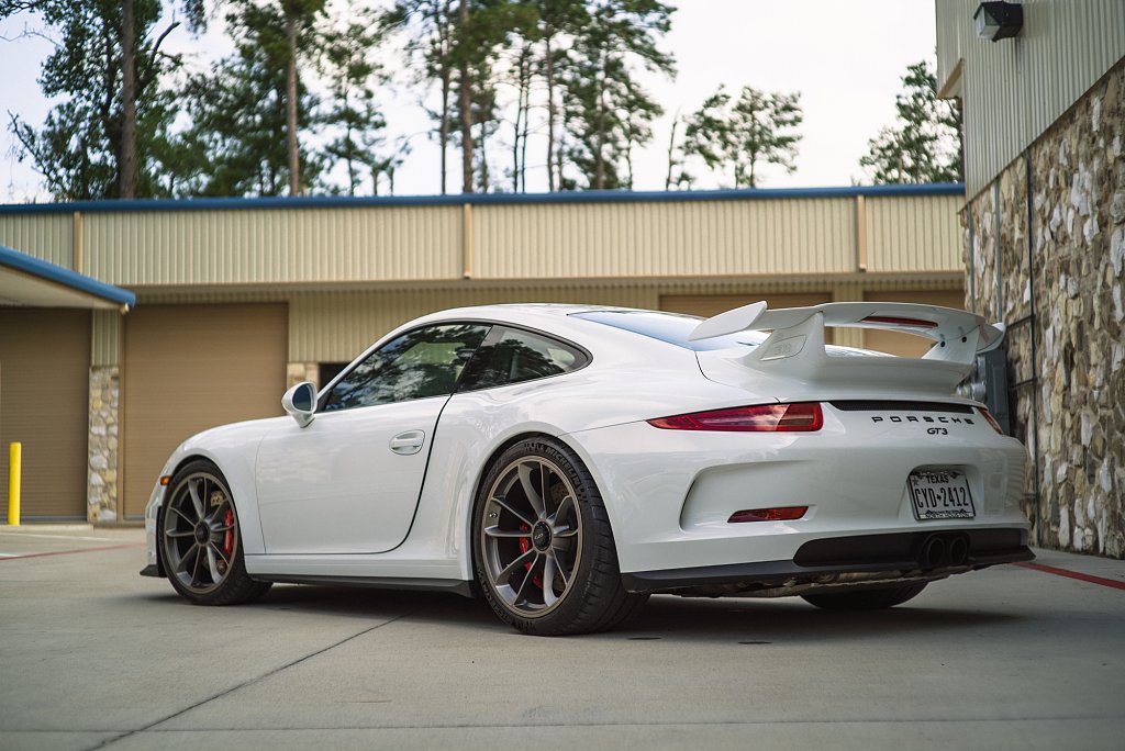 Click image for larger version

Name:	2015_Porsche_GT3-4.jpg
Views:	107
Size:	1.53 MB
ID:	433259