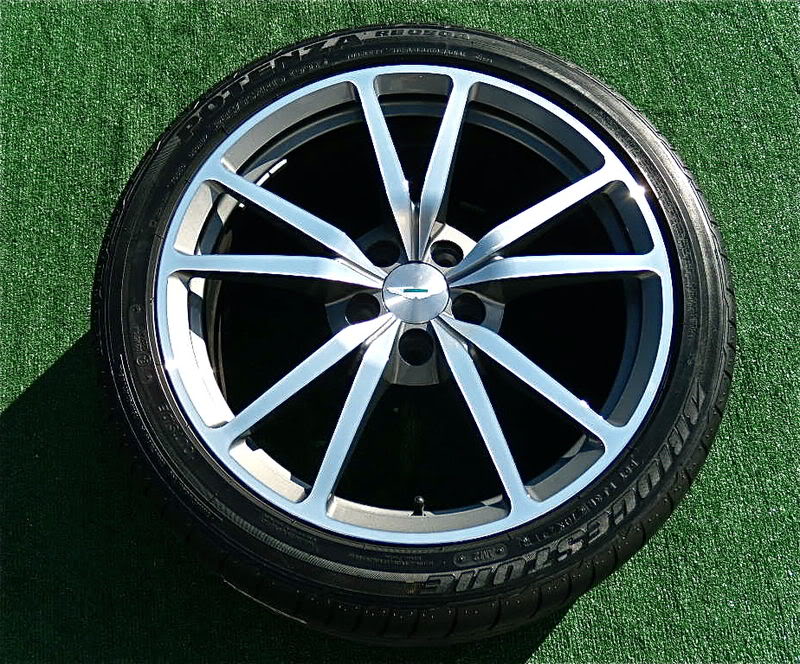 Name:  AstonMartinwheel1.jpg
Views: 285
Size:  158.6 KB