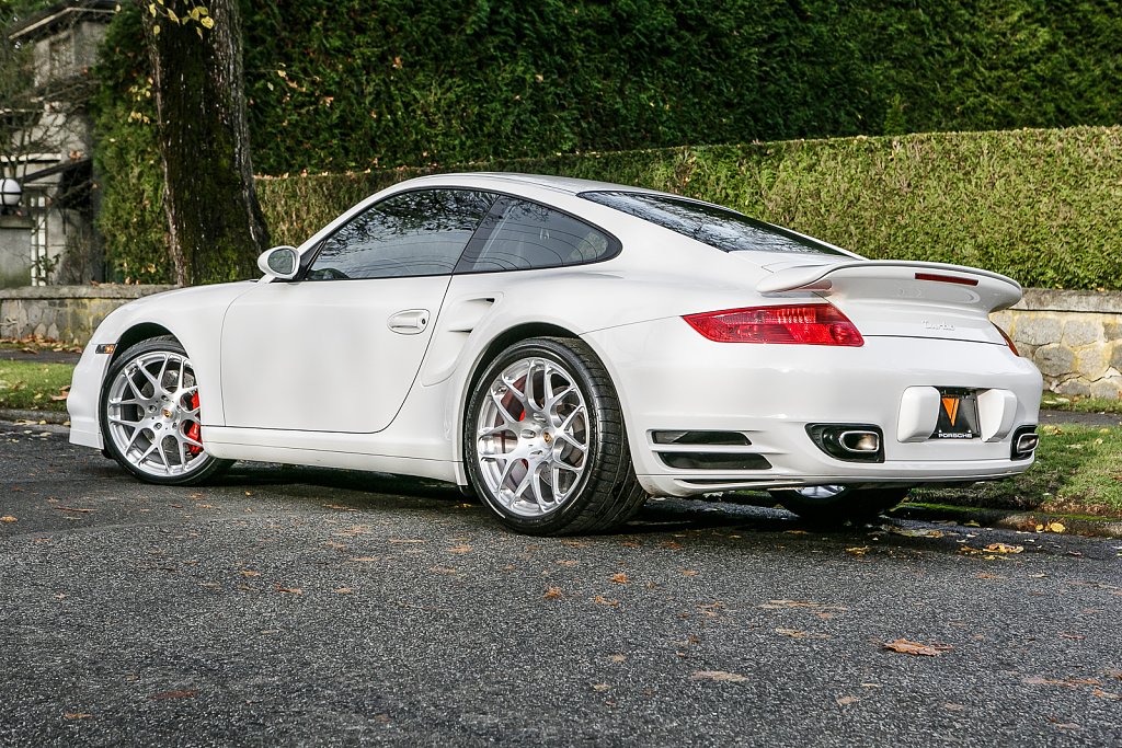 Click image for larger version

Name:	V54011 2008 Porsche 911 Turbo White20-1.jpg
Views:	210
Size:	1.27 MB
ID:	440505
