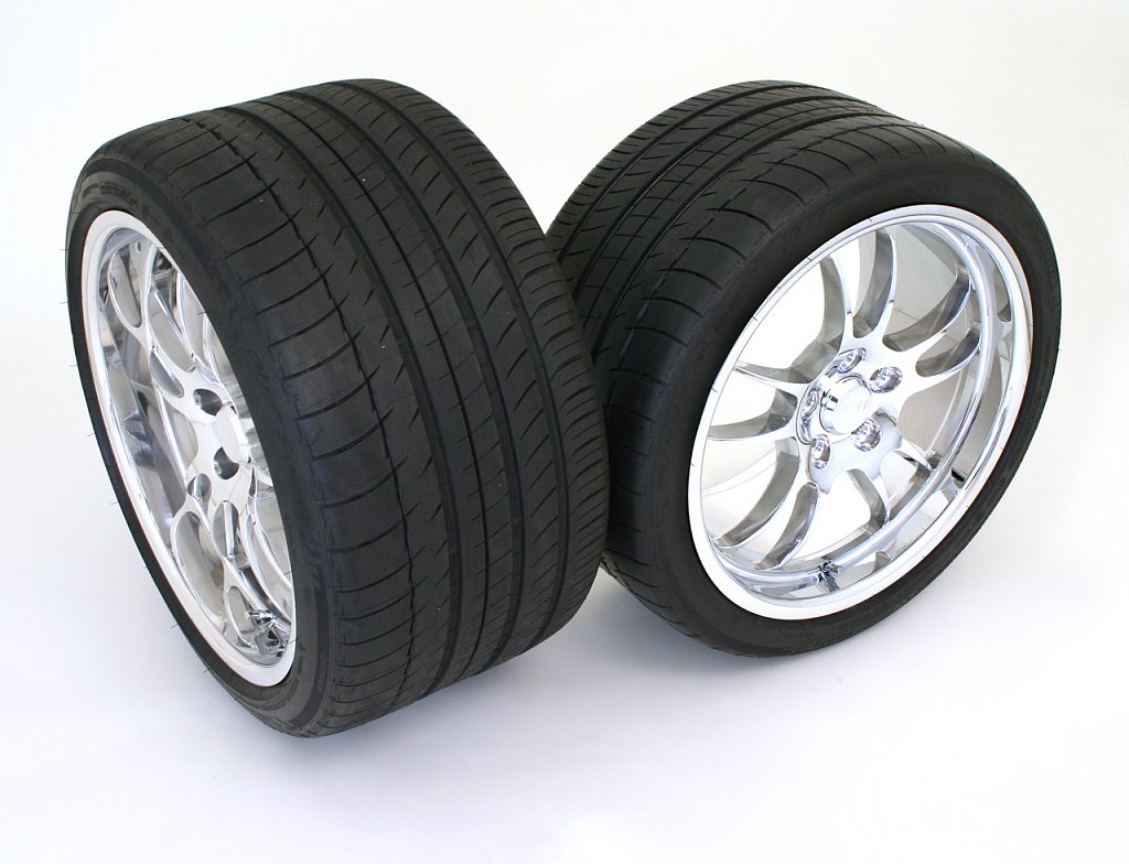 Click image for larger version

Name:	tire_package.jpg
Views:	63
Size:	478.0 KB
ID:	443583