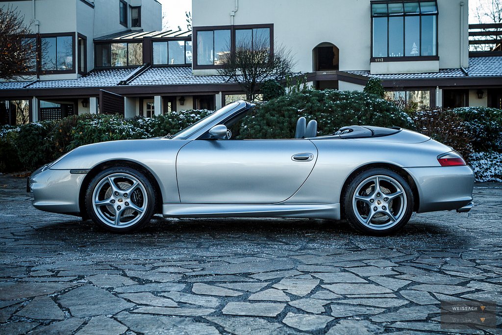 Click image for larger version

Name:	2004 Porsche 996 Cab Silver 16.jpg
Views:	65
Size:	788.4 KB
ID:	461540