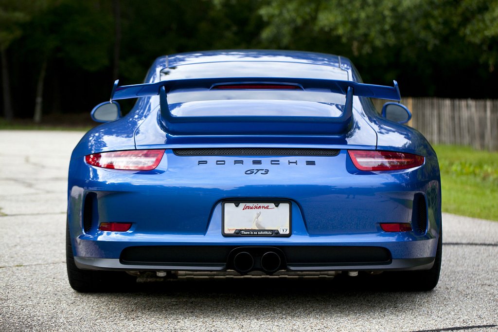 Click image for larger version

Name:	2016 Porsche 911 5.jpg
Views:	46
Size:	292.6 KB
ID:	465544