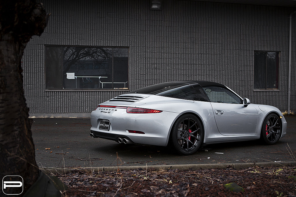 Click image for larger version

Name:	porsche991targasilverpur4our2.jpg
Views:	19
Size:	1.00 MB
ID:	470329