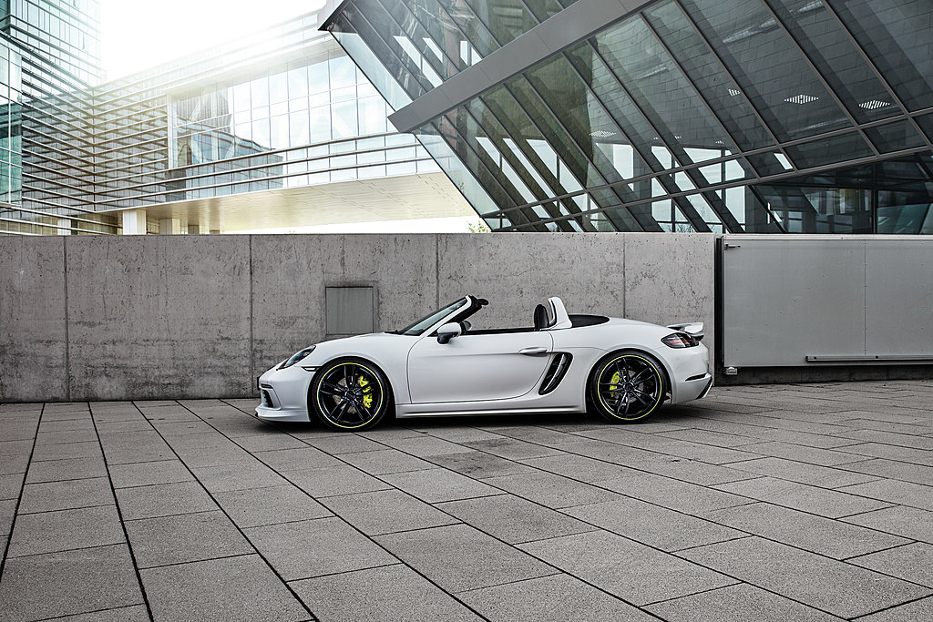 Click image for larger version

Name:	TECHART_718Boxster_ext_02.jpg
Views:	75
Size:	2.16 MB
ID:	474655