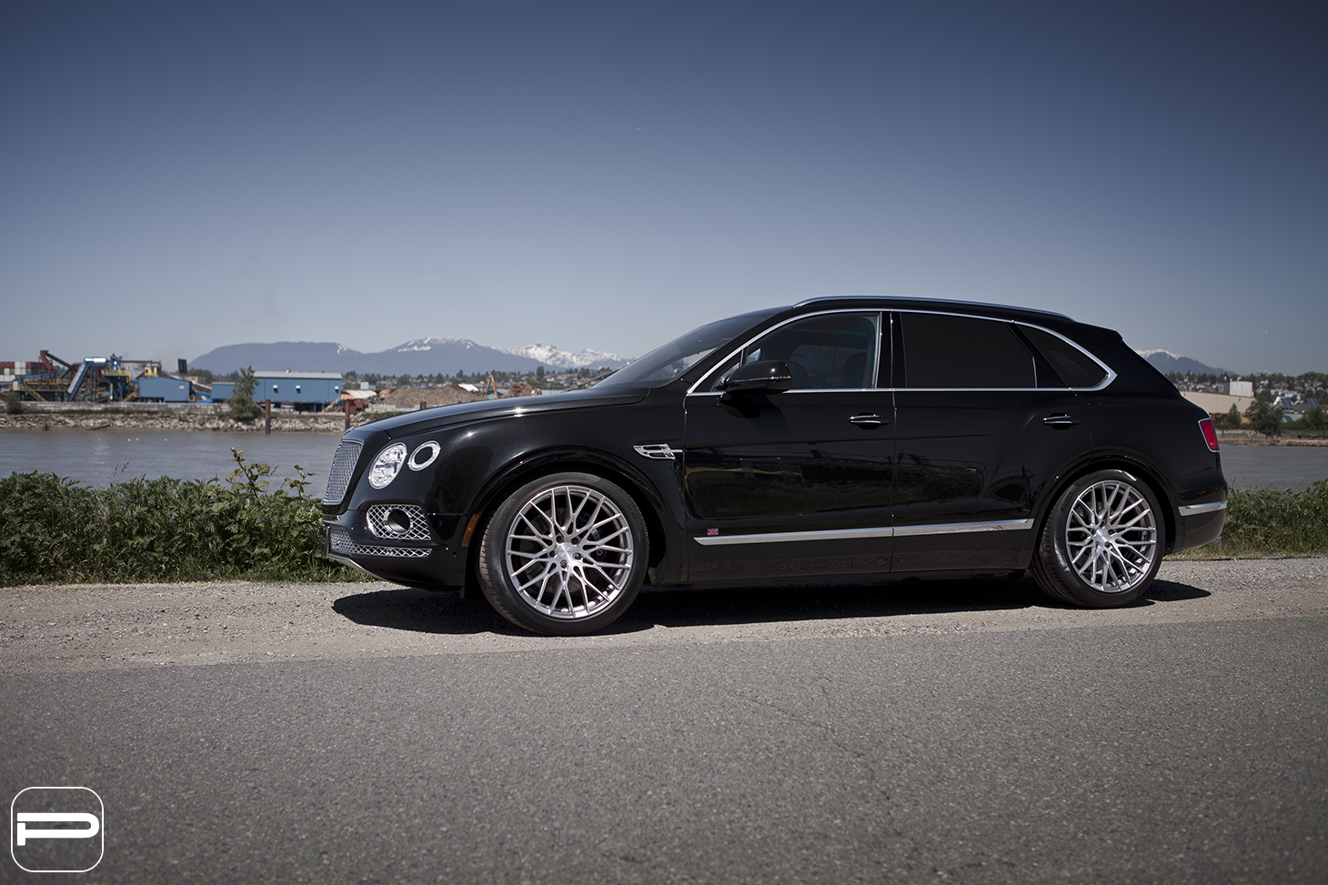 Name:  bentleybentaygapurfl256_zpsziqxfnta.jpg
Views: 194
Size:  942.3 KB