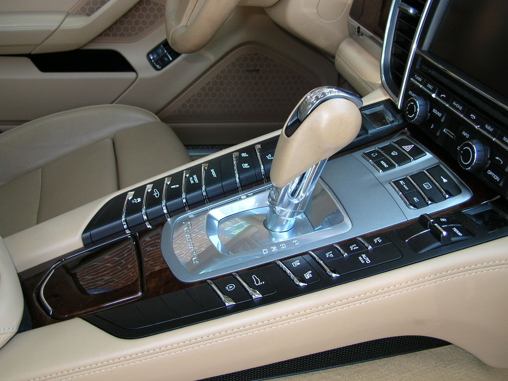 Name:  1redporsche02_zpsqq8eu5b8.jpg
Views: 164
Size:  164.1 KB