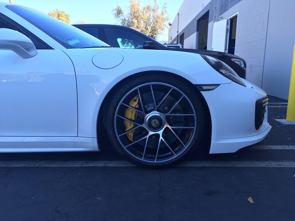 Name:  World_Motorsports_Porsche_991.2_axle_lift_assist_lowered_2.jpg
Views: 2972
Size:  150.8 KB