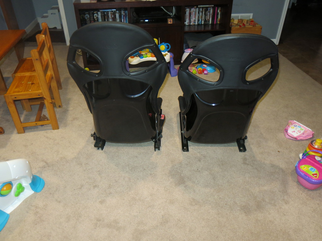 Name:  rear_zpsn1zfb4v7.jpg
Views: 237
Size:  210.9 KB