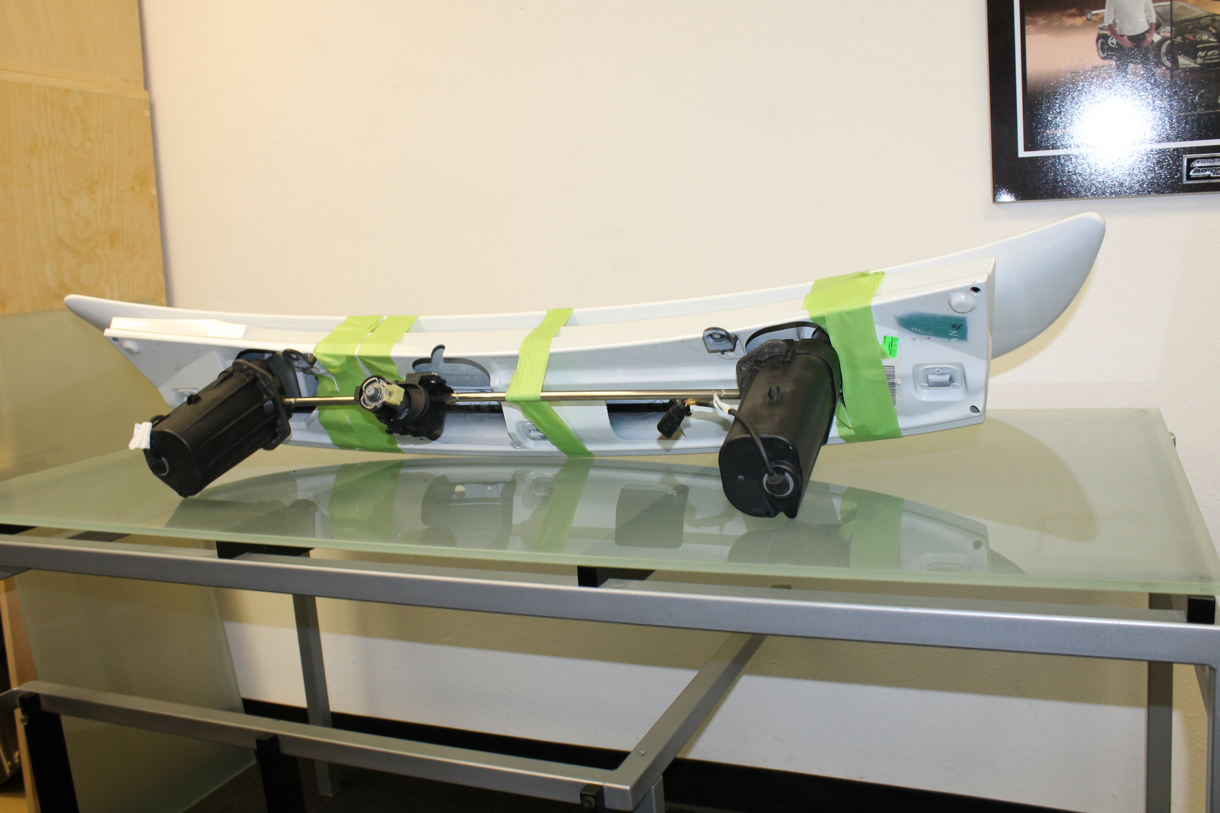 Name:  Porsche_991_turbo_rear_wing_assembly.jpg
Views: 159
Size:  3.22 MB