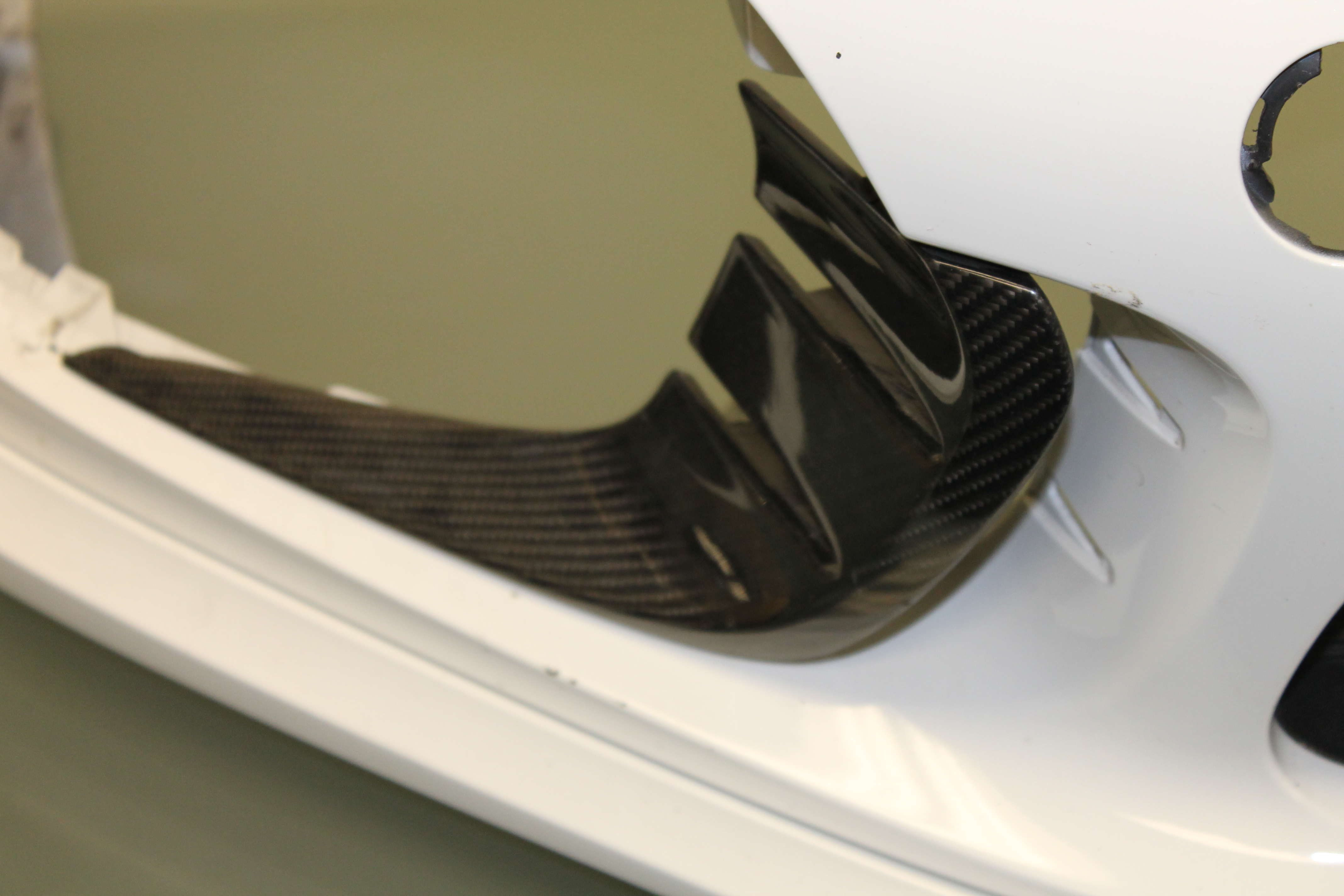 Name:  Porsche_991_turbo_front_bumper_white_techart_aerowings_Techart_air_outlet_carbon_fiber_.jpg
Views: 269
Size:  2.95 MB