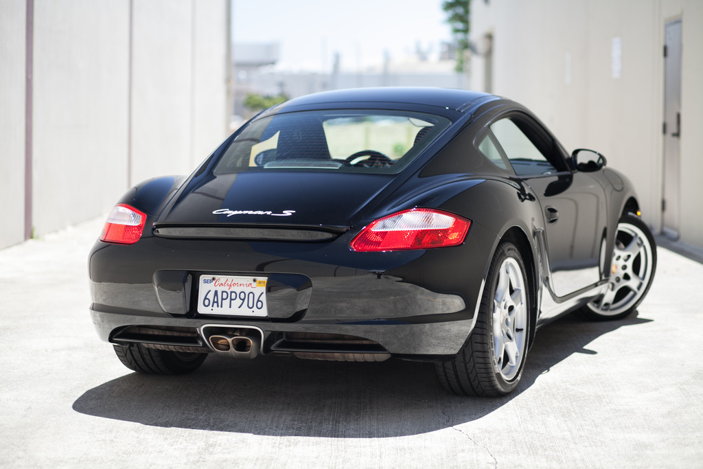 Name:  Garen%20I%20Porsche%20Cayman%20S%20Outside-1026_zpsezhb7nzu.jpg
Views: 729
Size:  196.9 KB