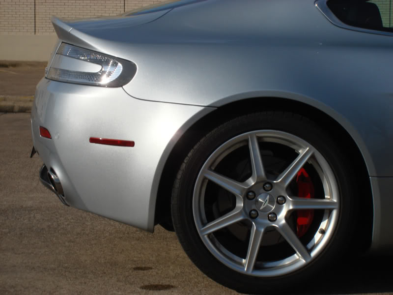Name:  astonmartinvantageclearrearlights30.jpg
Views: 1450
Size:  55.2 KB