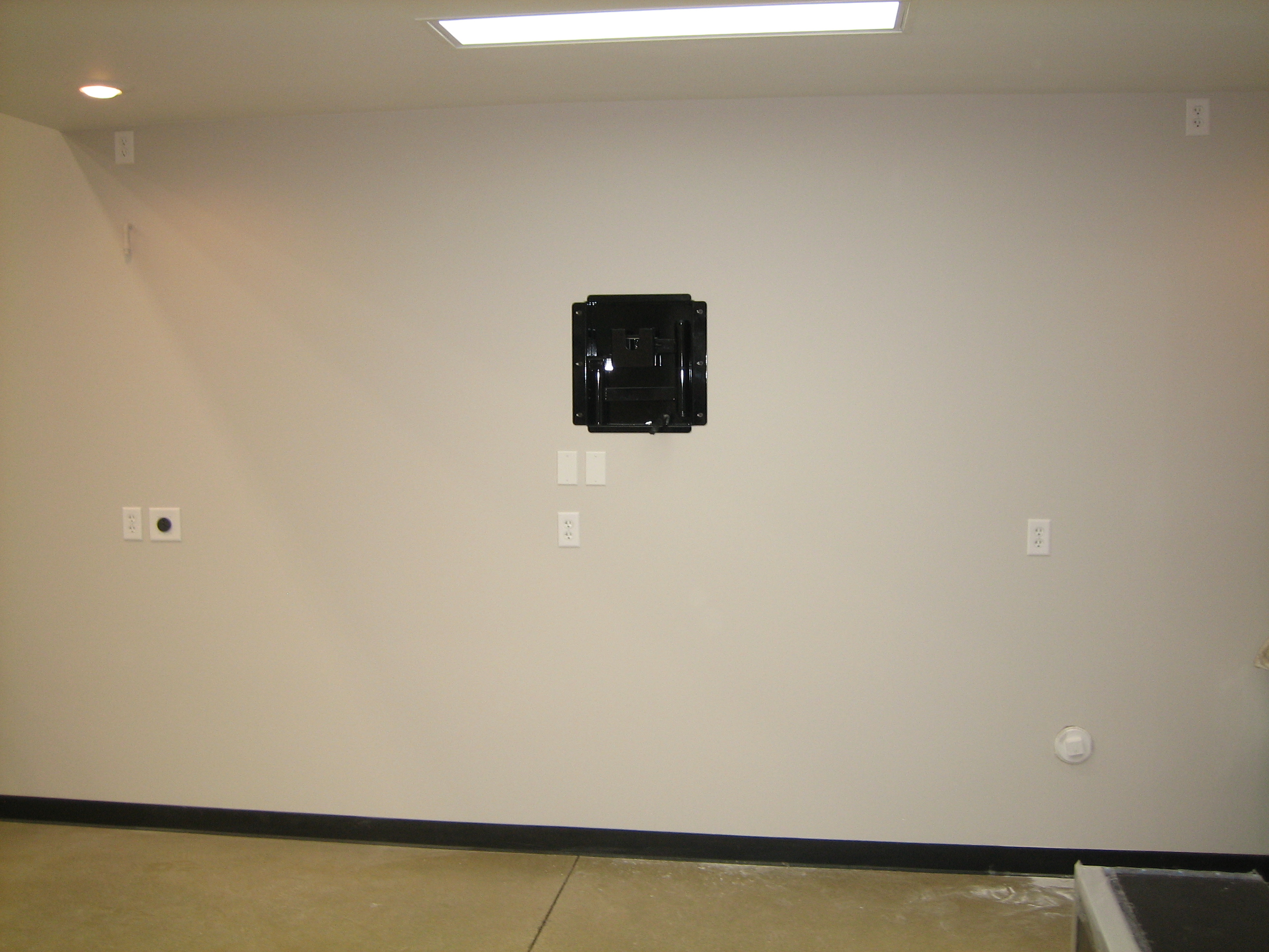 Name:  MotorplexWeek10C25-1.jpg
Views: 1771
Size:  1.68 MB