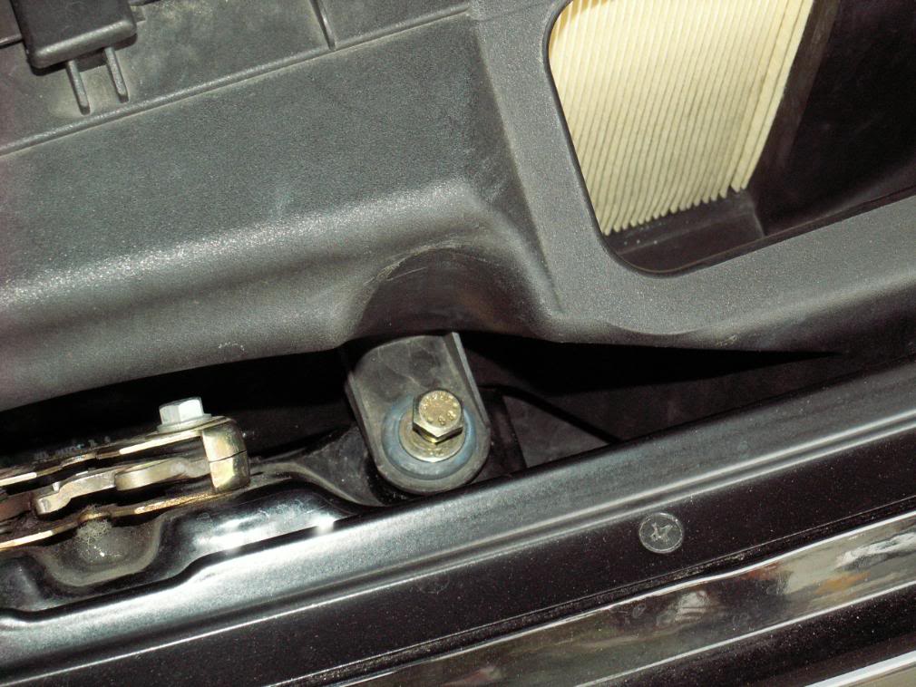 Name:  airboxbolt.jpg
Views: 4991
Size:  148.2 KB