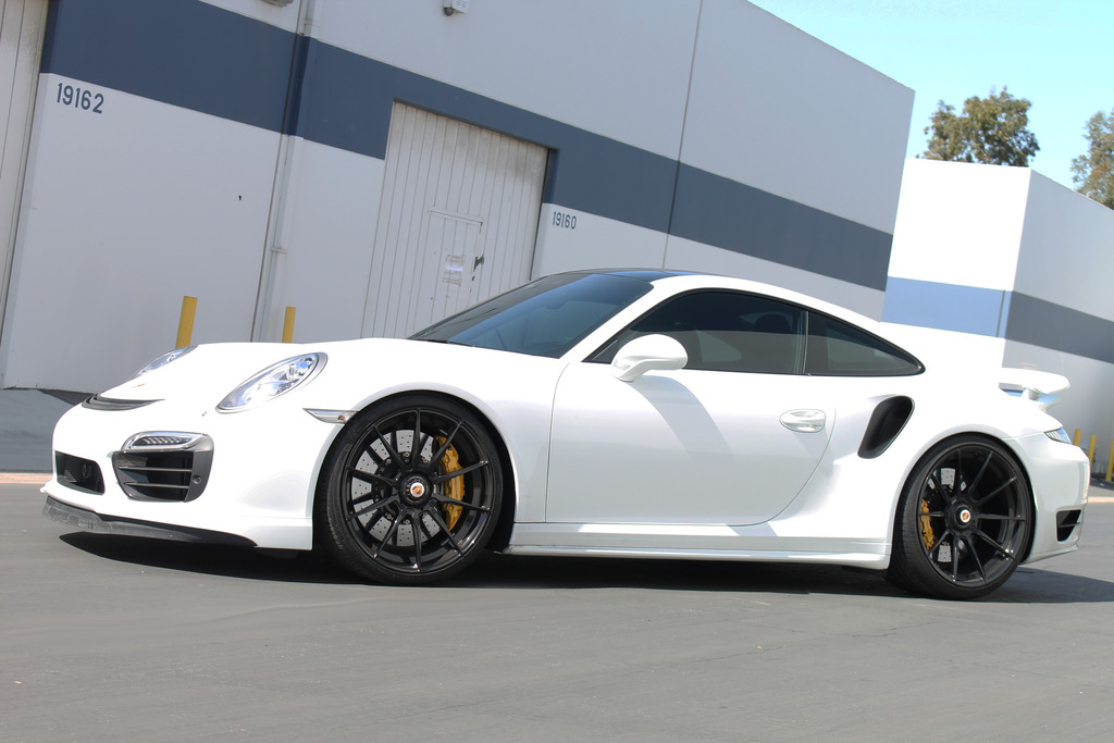 Name:  PorscheSide.jpg
Views: 917
Size:  156.3 KB