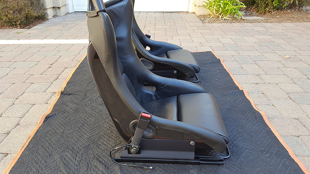 Click image for larger version

Name:	GT3 seats5.jpg
Views:	32
Size:	5.00 MB
ID:	512603