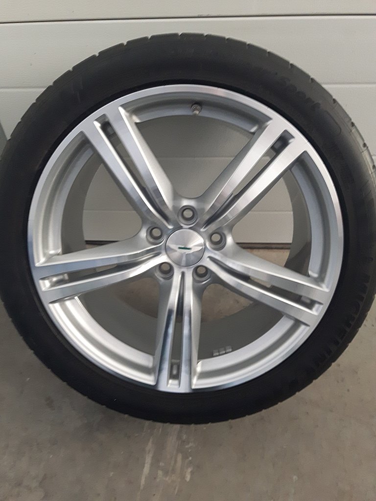 Click image for larger version

Name:	WHEELS 1.jpg
Views:	118
Size:	3.53 MB
ID:	517583