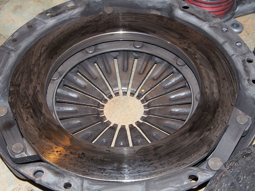 Click image for larger version

Name:	clutch_pressure_plate.jpg
Views:	37
Size:	1.57 MB
ID:	527410