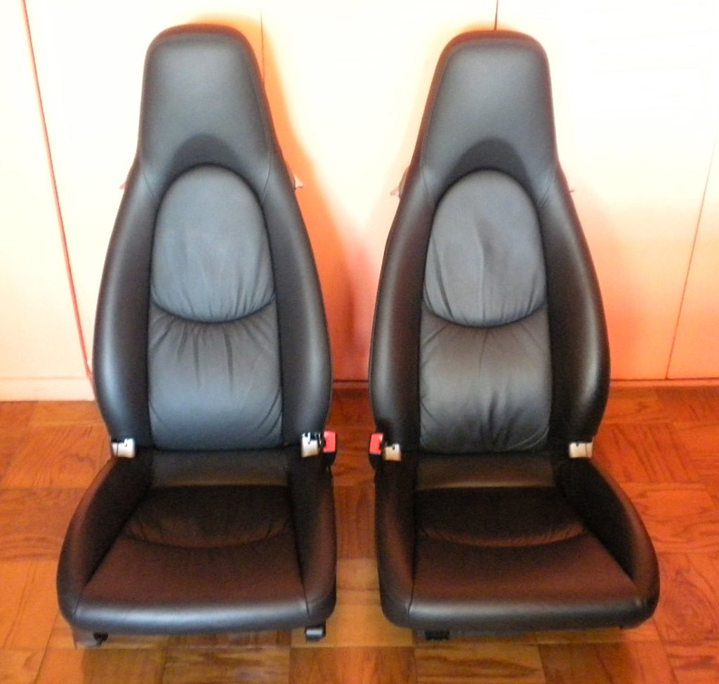 Click image for larger version

Name:	Porsche Seats 1.JPG
Views:	57
Size:	186.9 KB
ID:	530419