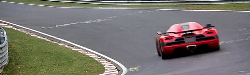 Koenigsegg Agera R hits 250mph on the Ring