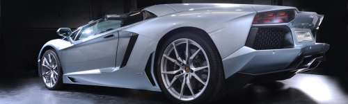 Lamborghini Aventador LP 700-4 Roadster Revealed!