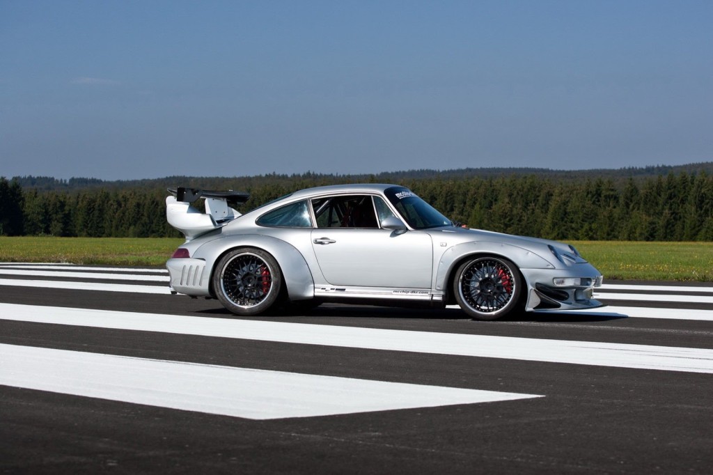 Mcchip Introduces 595hp Porsche 993 GT2