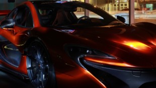 McLaren P1 poses with F1 Car in California