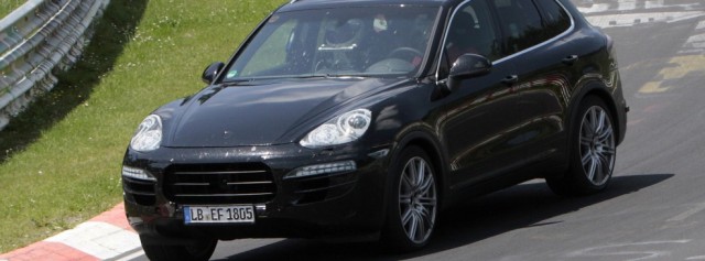 Porsche’s Cayenne Facelift Spotted!