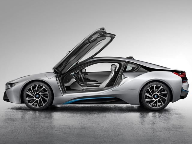 BMW i8 Scores 2015 World Green Car Award