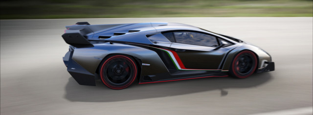 Lamborghini’s Veneno Goes to the Track