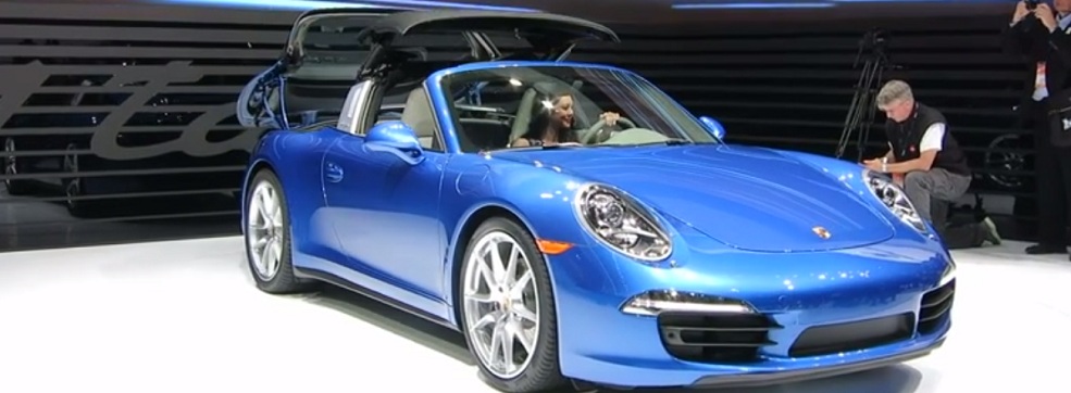 911 Carrera Targa Loses Top in Detroit, We Lose Our Minds