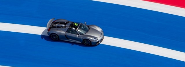 Motor Authority Takes the Porsche 918 Spyder to the Track