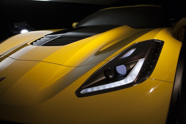 2015 Chevrolet Corvette Z06 standard carbon-fiber hood vent