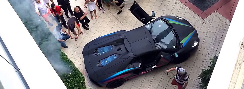 Lamborghini-Burns-Bush-in-Miami-During-Gumball-Rally Slider