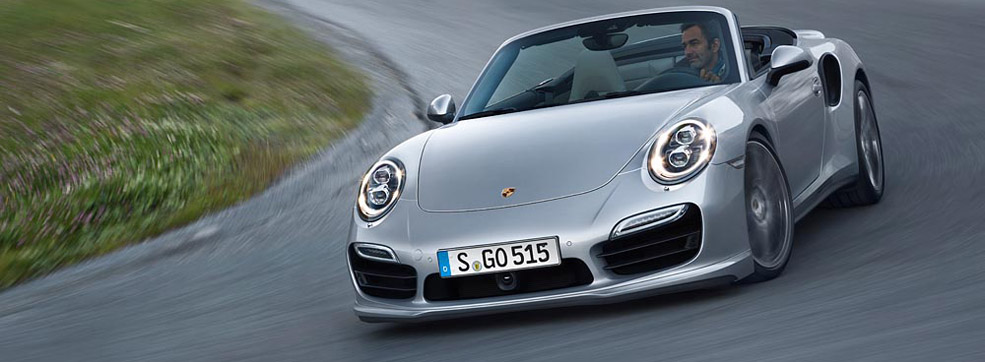 911 Turbo S Cabriolet Vs. F-Type V8 S