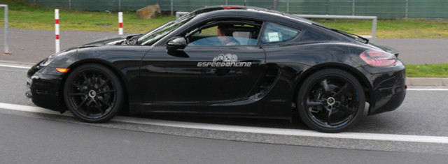 UPDATE: Porsche Cayman Spy Shots