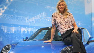 The Big Fat Porsche 911 Carrera GTS & Maria Sharapova Photo Gallery