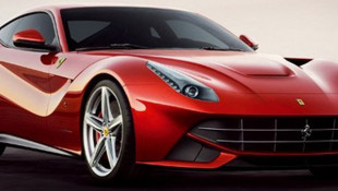 Ferrari F12 Hits Top Speed on the Streets of Abu Dhabi